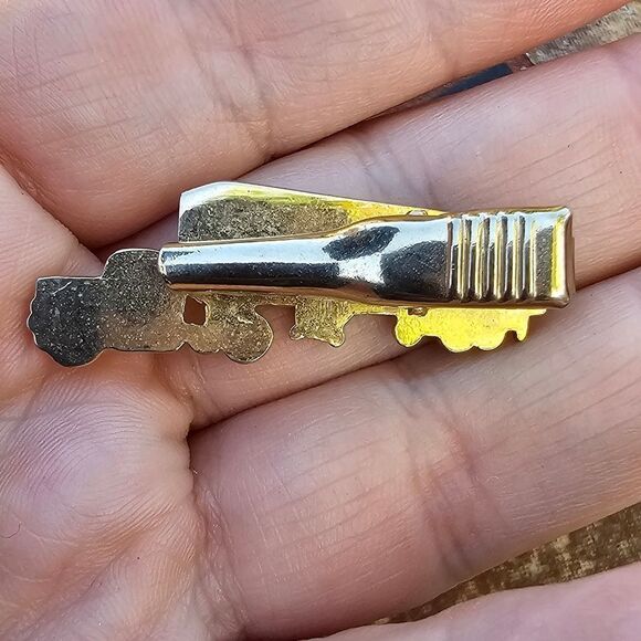 Vintage 1960s Gold Semi Truck Tie Bar - Picture 4 of 4